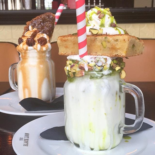Today we experienced the #FreakShake at @theblackliondxb Believe the hype! #Dessert #freaksheikh