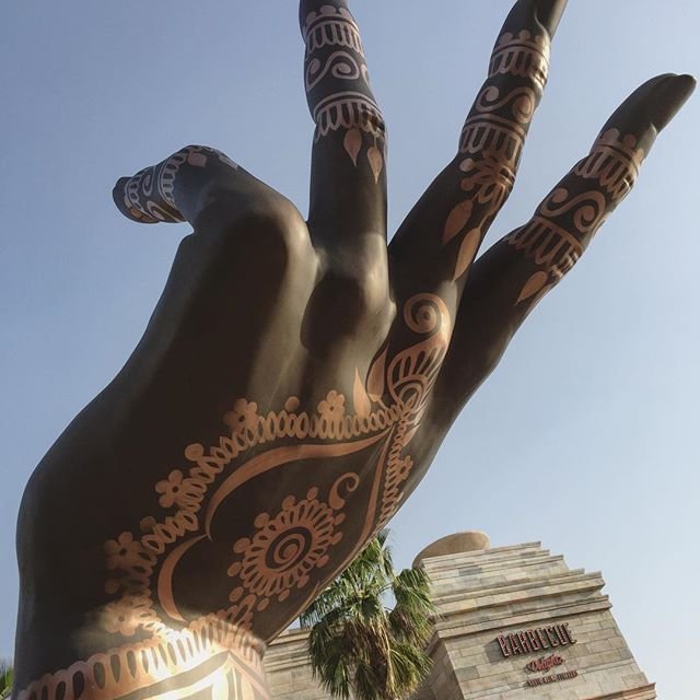 Another one from our trip to @dubaiparksresorts. With three theme parks in one day, we weren't entirely sure what to expect but we thoroughly enjoyed the sights and sounds of colourful @bollywoodparksdubai